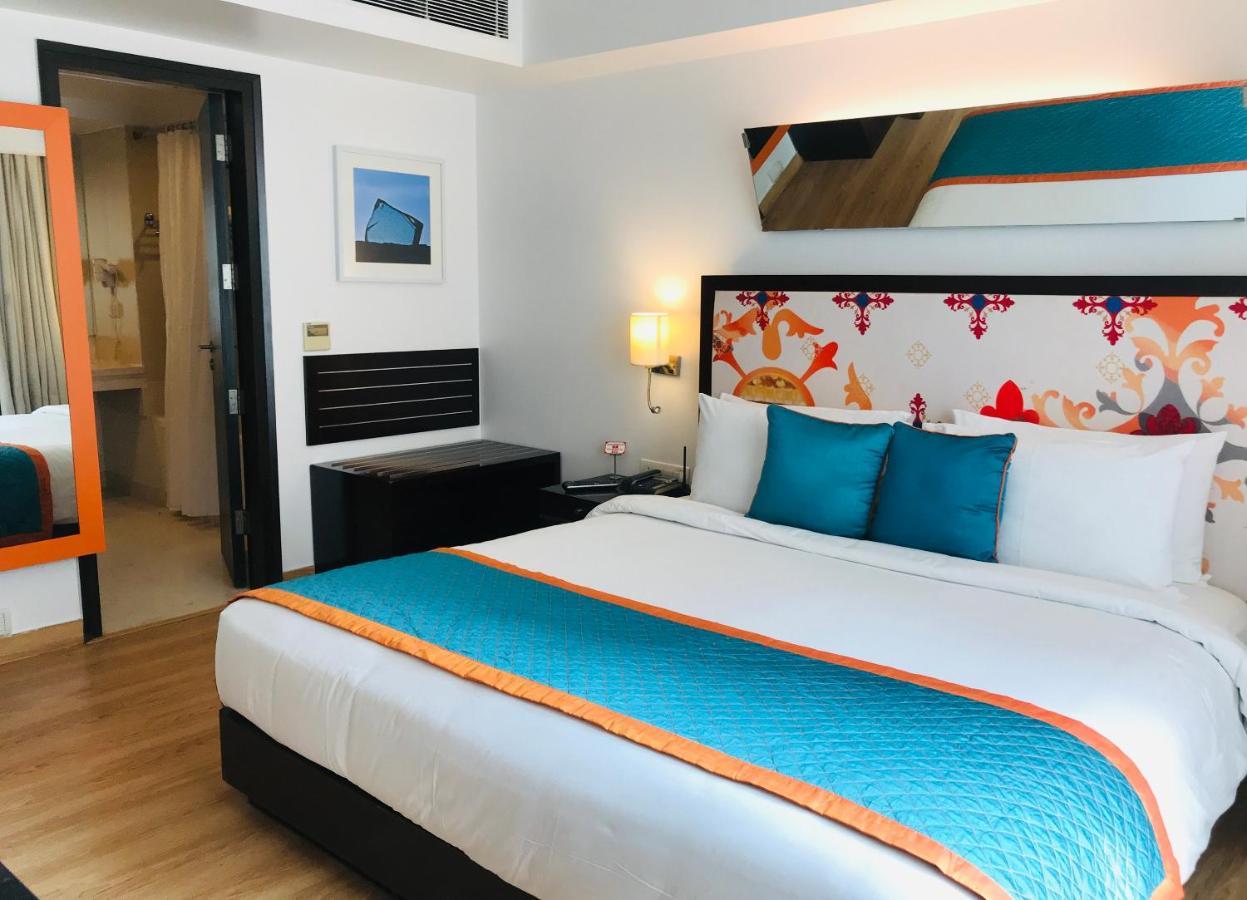 โกลเดน ทิวลิป คุรคาออน เซ็คเตอร์ 29 Hotel คูร์เคาน์ ภายนอก รูปภาพ