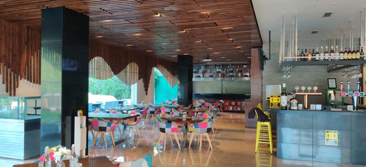 โกลเดน ทิวลิป คุรคาออน เซ็คเตอร์ 29 Hotel คูร์เคาน์ ภายนอก รูปภาพ
